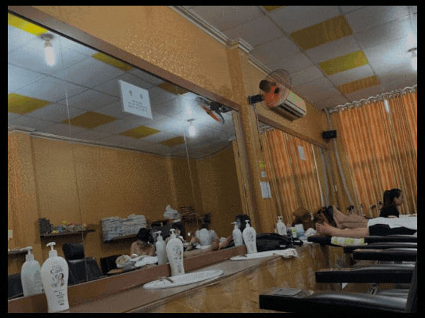 [1군] 황제 이발소 : 전통 느낌이 물씬 드는 호치민 이발소